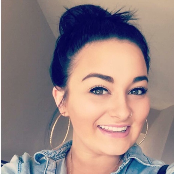 Women/Men Clothing • Jewelry • Accessories • Decor - Picture 4 of 5